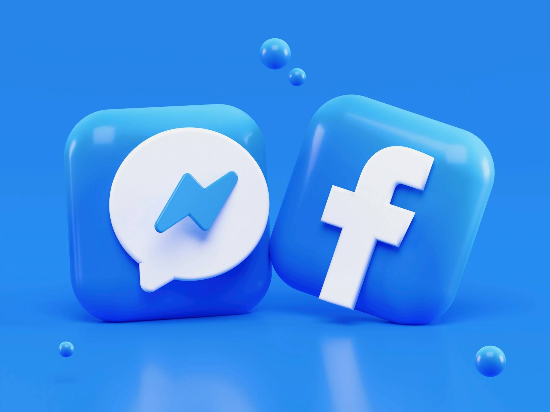 Cara Interaksi yang Benar di Facebook Pro