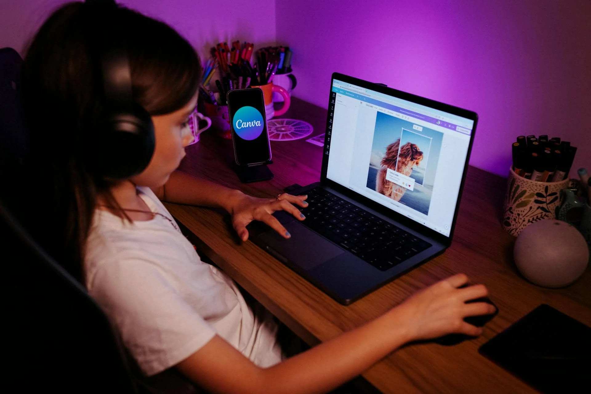 Cara Menjadi Kontributor Canva